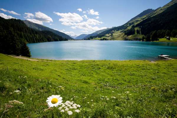 Lake-Davos-Switzerland