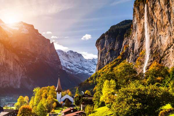 Sunrise-Staubbach-Falls-Lauterbrunnen-Switzerland