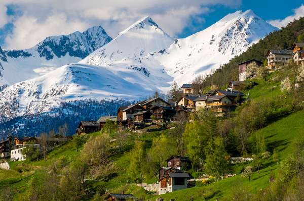 Saas-Fee-Town-in-Switzerland